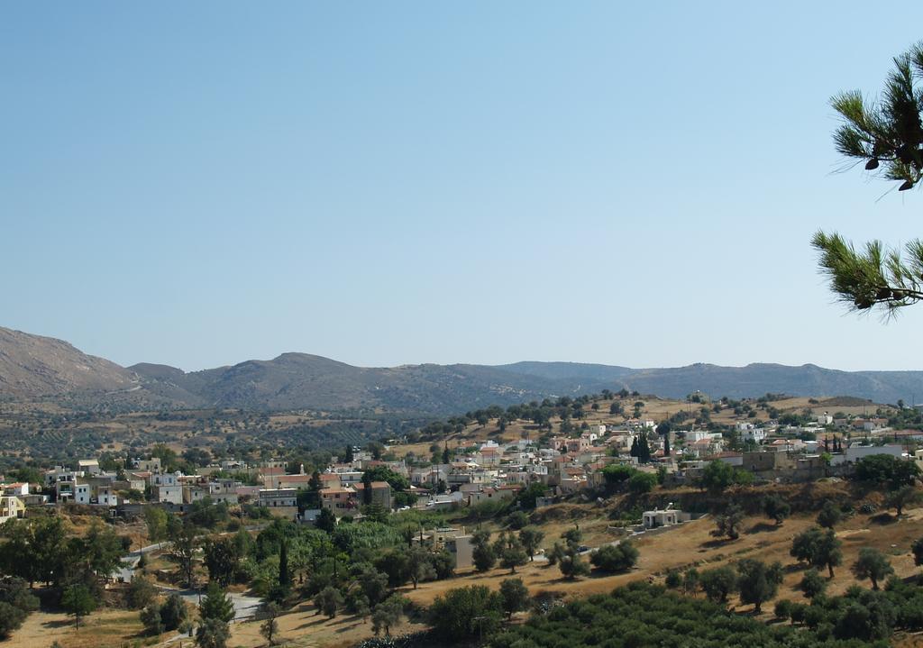 Agapi Holiday House Sivas Ngoại thất bức ảnh