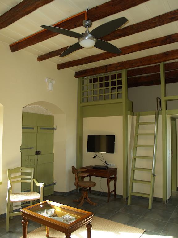Agapi Holiday House Sivas Phòng bức ảnh